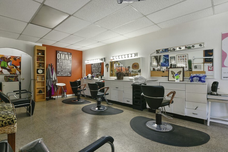 More Photos Of 2974-2996 Macarthur Blvd, Oakland Storefront For Lease