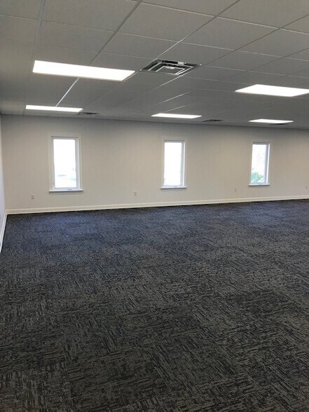 More Photos Of 113 Bulifants Blvd, Williamsburg Unknown For Lease