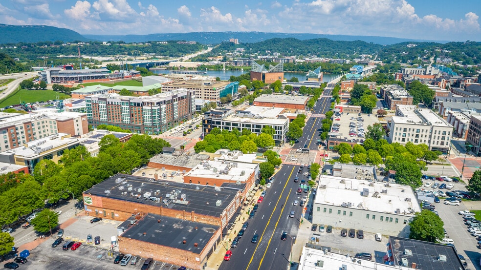 More Photos Of 420 Broad St, Chattanooga Storefront For Lease