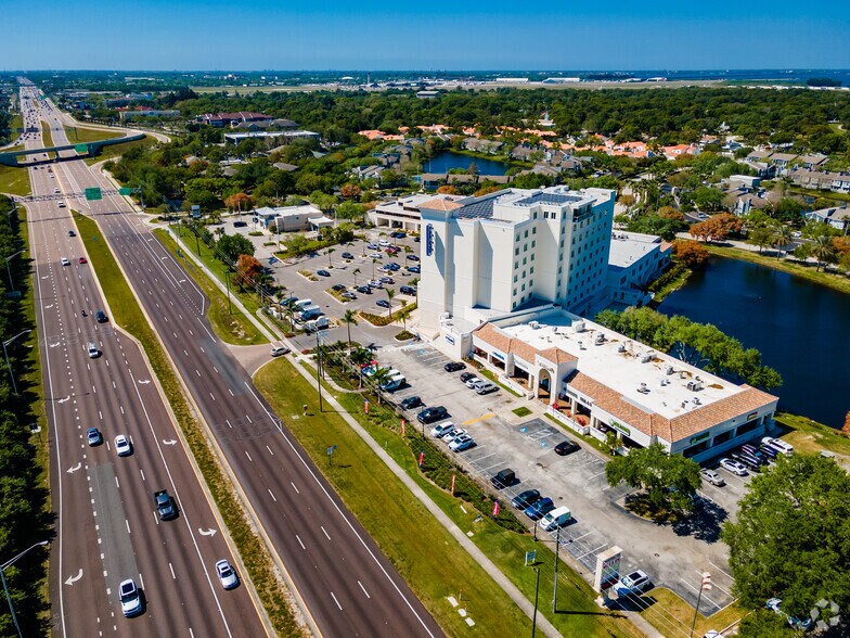 More Photos Of 2645-2695 Ulmerton Rd, Clearwater Freestanding For Lease