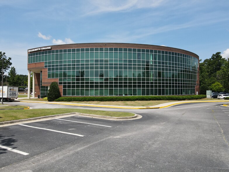 Primary Photo Of 621 NW Frontage Rd, Augusta Office For Lease