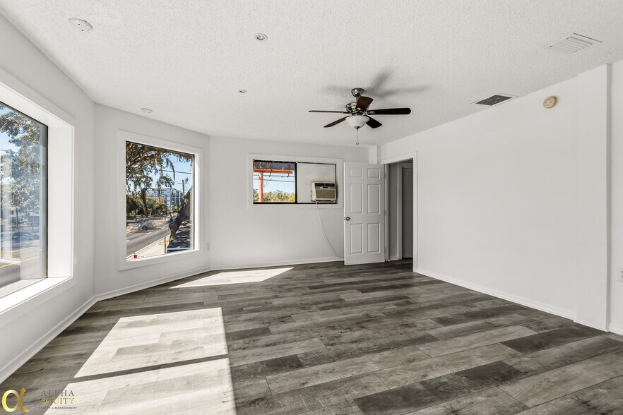 More Photos Of 389 E State Road 434, Longwood Storefront Retail Office For Lease