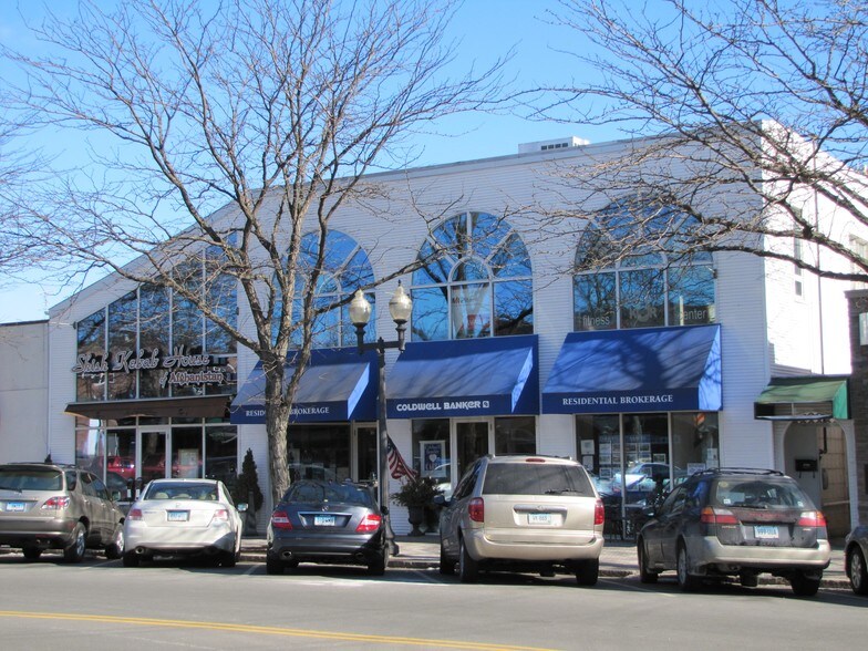 More Photos Of 36 Lasalle Rd, West Hartford Storefront Retail Office For Lease