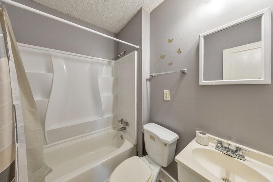 More Photos Of 610 Armstrong St SE, Marietta Multifamily For Sale