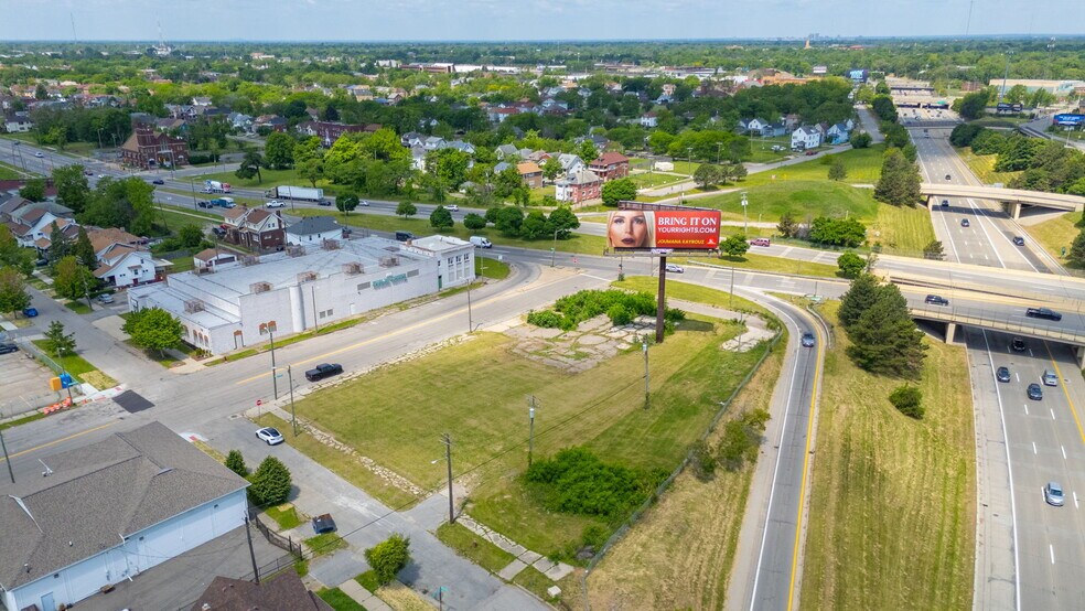More Photos Of 13300 Woodrow Wilson St, Detroit Land For Sale