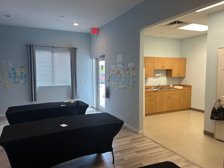 More Photos Of 230 Pine Ave N, Oldsmar Medical For Lease