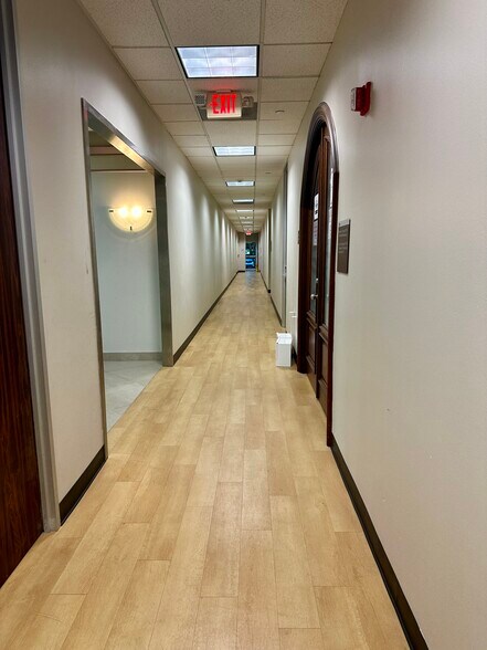 More Photos Of 1011 Medical Plaza, The Woodlands Medical For Lease