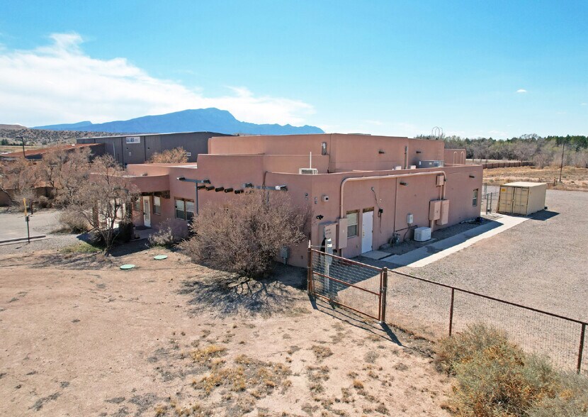 More Photos Of 5 Camino Karsten, Algodones General Retail For Lease