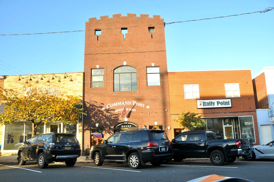 Primary Photo Of 335 Potomac Ave, Quantico Restaurant For Sale