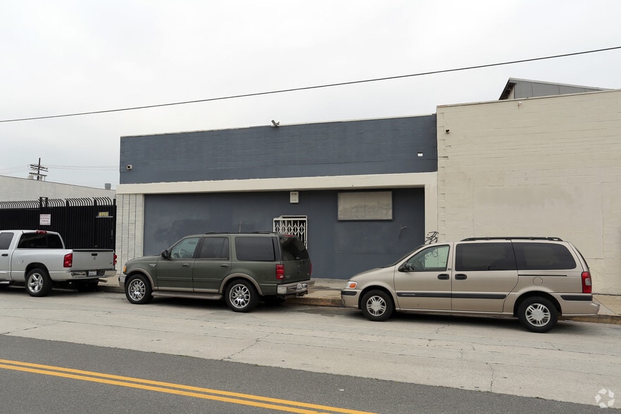 More Photos Of 4909 Exposition Blvd, Los Angeles Manufacturing For Lease