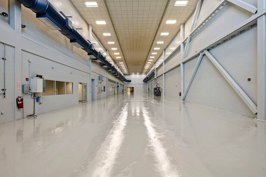 More Photos Of 801 N 2nd St, Berthoud Distribution For Lease