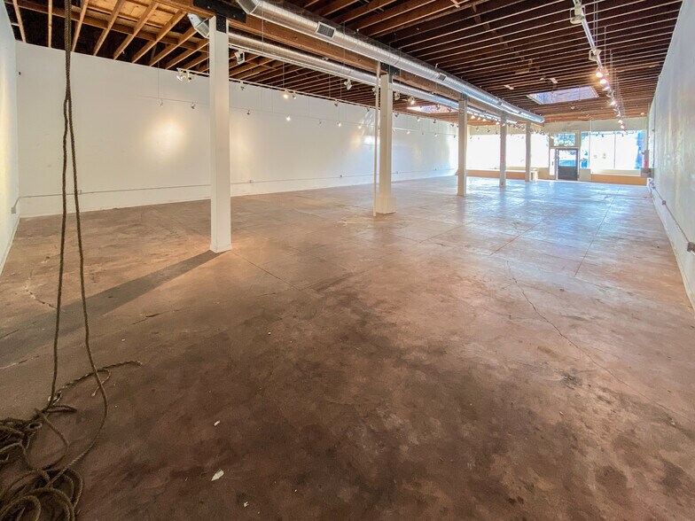 More Photos Of 3731 MacArthur Blvd, Oakland Storefront For Lease