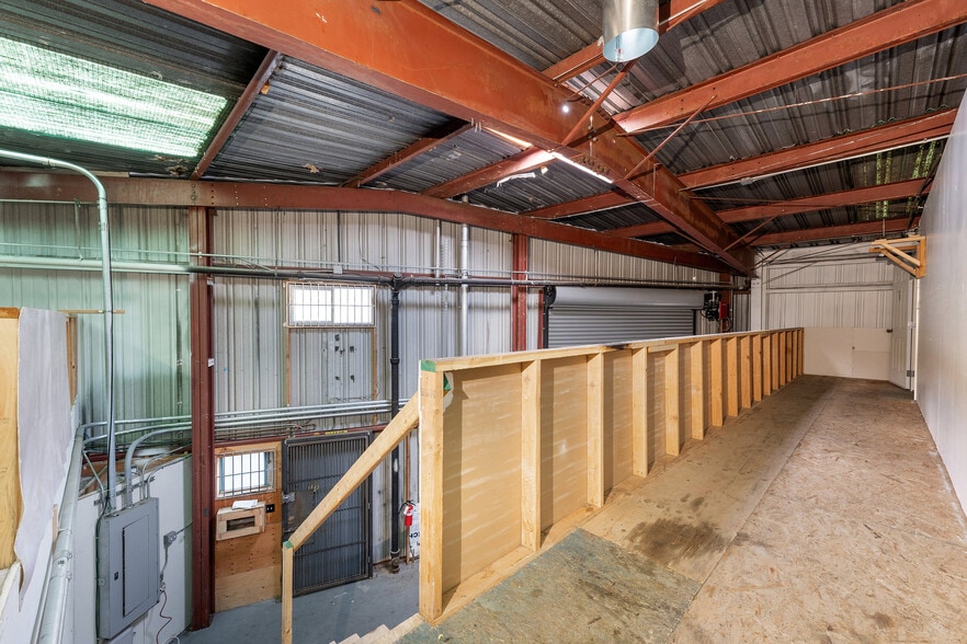 More Photos Of 57 Loomis St, San Francisco Warehouse For Lease