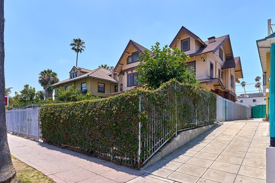 More Photos Of 1041 Elden Ave, Los Angeles Apartments For Sale
