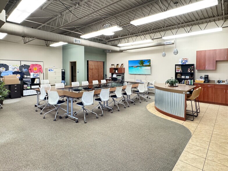 More Photos Of 10 Lafayette St, Washington Storefront Retail Office For Sale