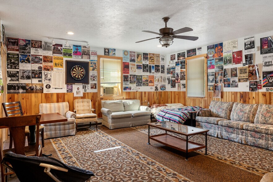 More Photos Of 552 Main St, Apalachin General Retail For Sale