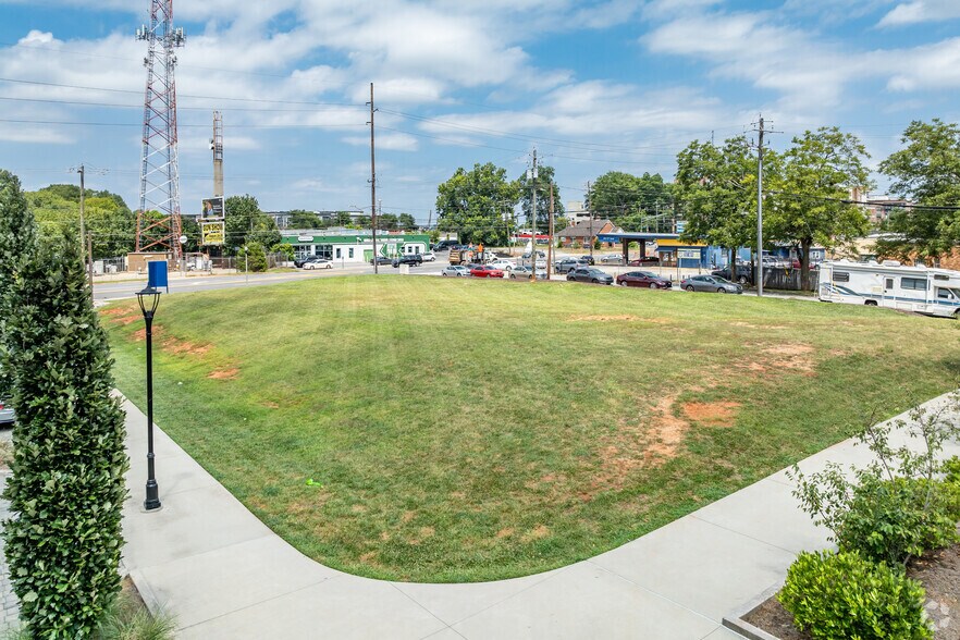 More Photos Of 2661 E College Ave, Decatur Land For Sale