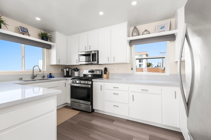 More Photos Of 1476-80 Pescadero Dr, San Diego Apartments For Sale