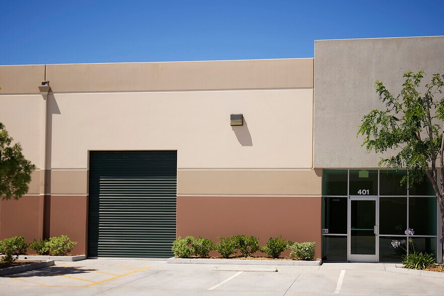Primary Photo Of 41725 Elm St, Murrieta Warehouse For Lease