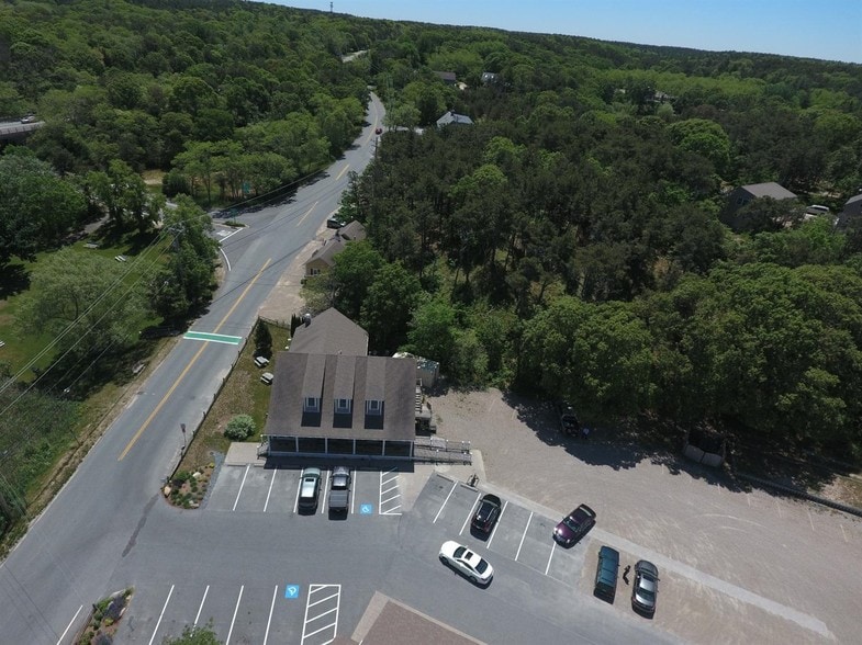 More Photos Of 14 Truro Center Rd, Truro Freestanding For Lease