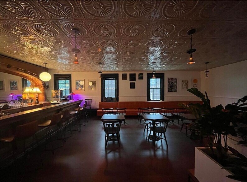 More Photos Of 28 Market St, Warren Theater Concert Hall For Sale