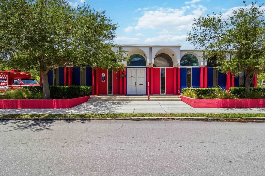 More Photos Of 1400 4th Ave, Bradenton Office Residential For Sale