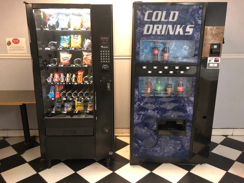 More Photos Of 811 Darby Blvd, San Antonio Apartments For Sale