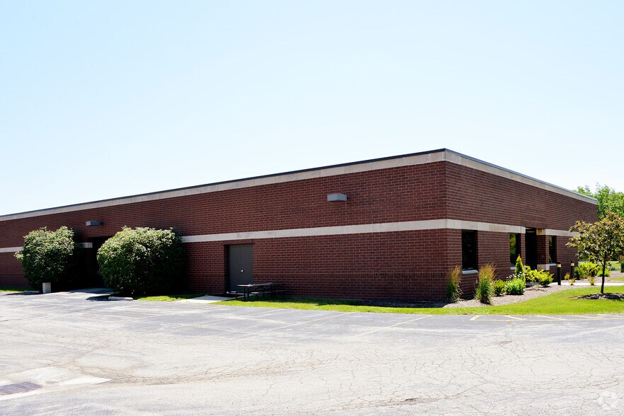 More Photos Of 8877-8899 Gander Creek Dr, Miamisburg Office For Lease