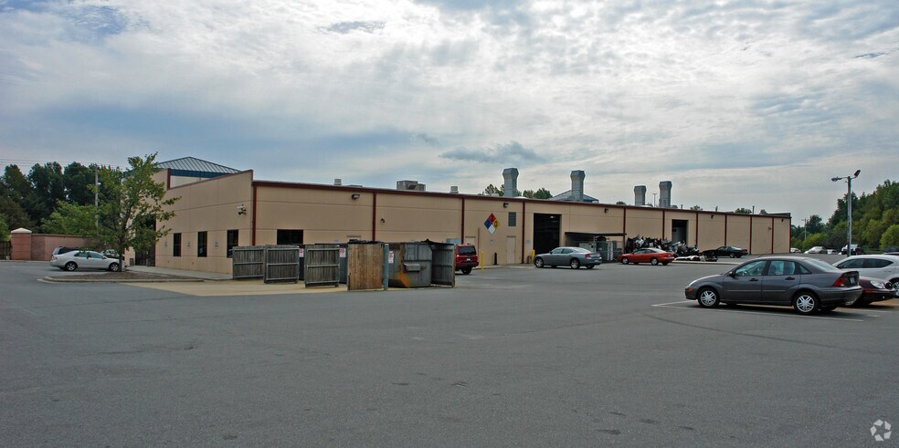 More Photos Of 20440 Chartown Dr, Cornelius Auto Repair For Sale