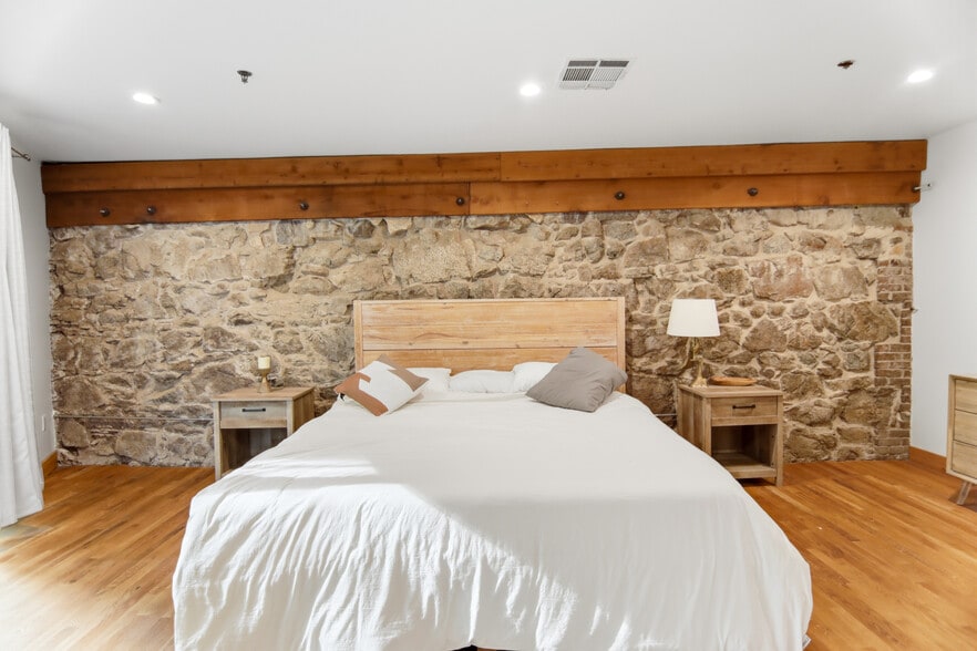 More Photos Of 107 Sacramento St, Nevada City Restaurant For Sale