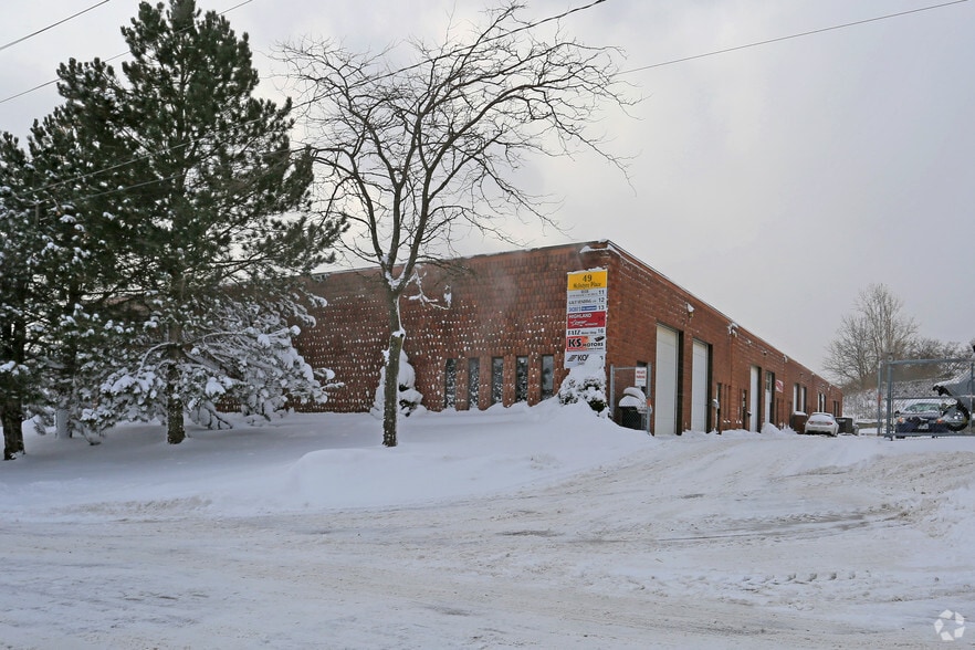 More Photos Of 49 McIntyre Pl, Kitchener Warehouse For Sale