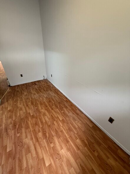 More Photos Of 64-03 Roosevelt Ave, Woodside Storefront Retail Office For Lease