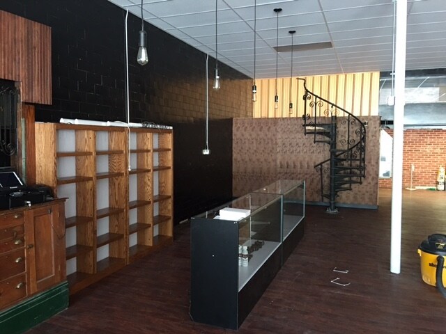 More Photos Of 996-1000 Greentree Rd, Pittsburgh Freestanding For Lease