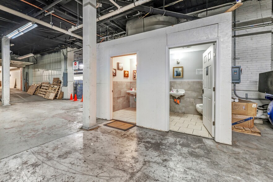 More Photos Of 35-69 Benham Ave, Bridgeport Flex For Sale