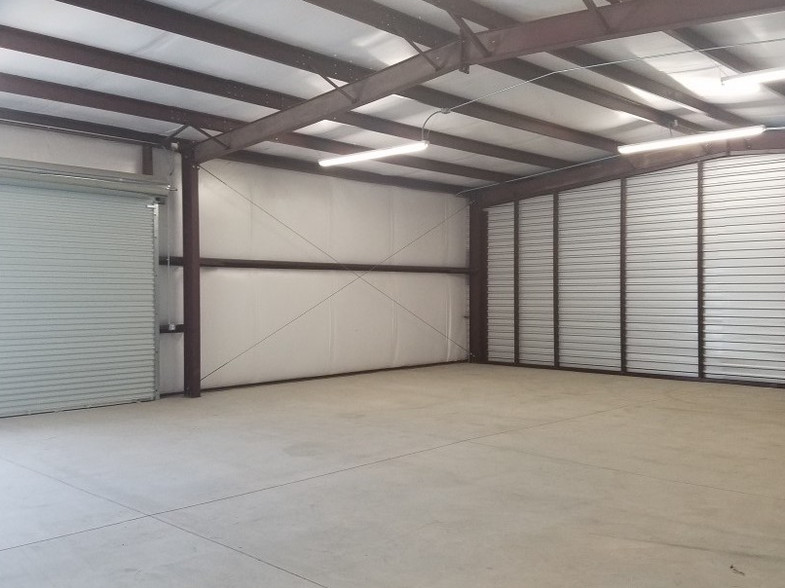 More Photos Of 8950 E Speedway Blvd, Tucson Warehouse For Lease