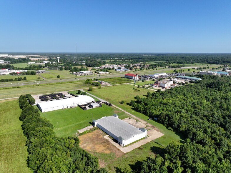 More Photos Of 277 Soldiers Colony Rd, Canton Warehouse For Lease