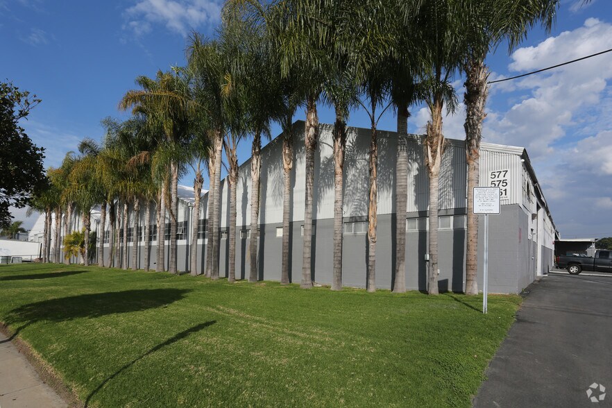 More Photos Of 551-583 N Batavia St, Orange Warehouse For Lease