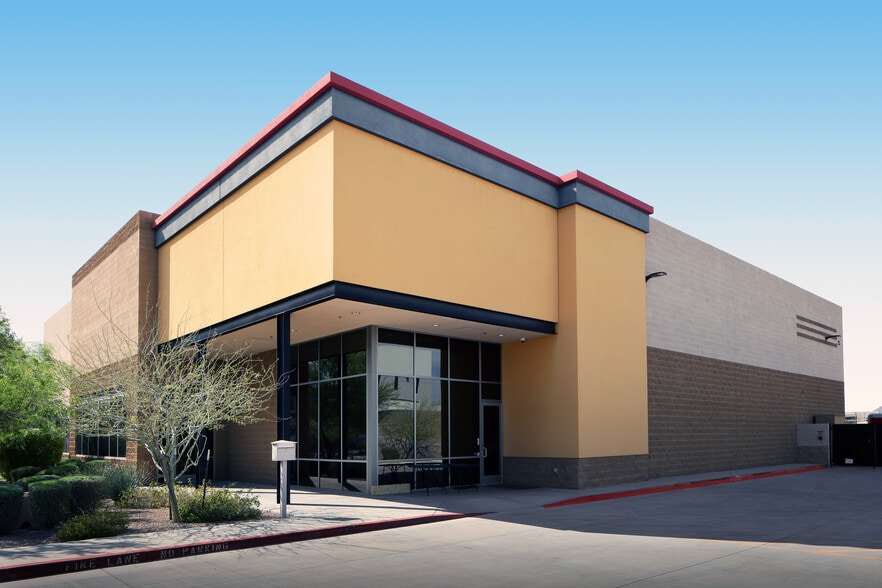 More Photos Of 880 E Lone Cactus, Phoenix Distribution For Lease