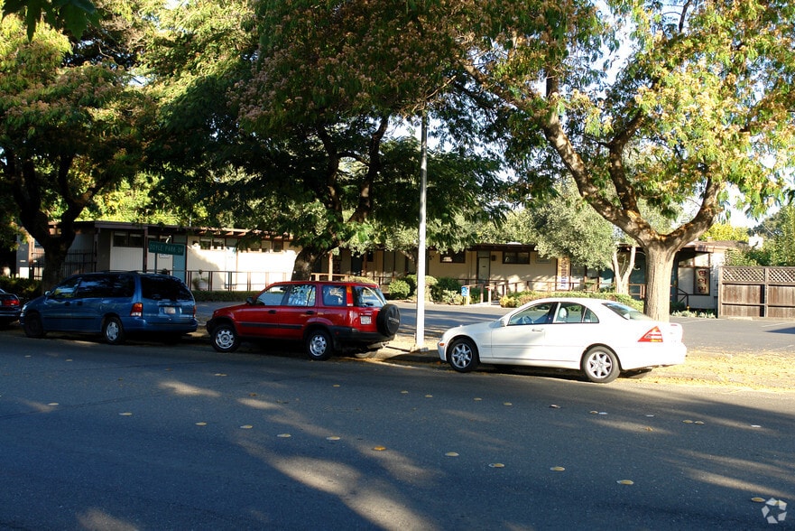 More Photos Of 1421 Montgomery Dr, Santa Rosa Office For Lease