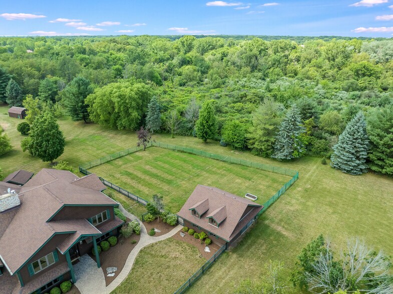 More Photos Of 22660 S Harlem Ave, Frankfort Flex For Sale