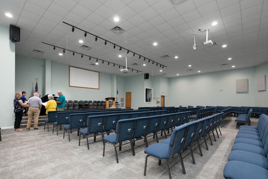 More Photos Of 210 New Coleman Ln, Georgetown Warehouse For Sale