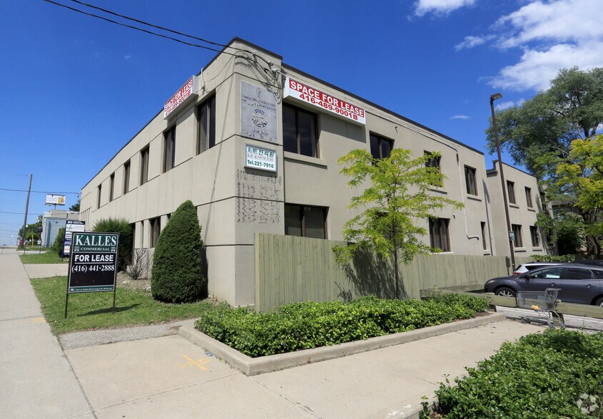 More Photos Of 80 Sheppard Ave W, Toronto Office For Lease