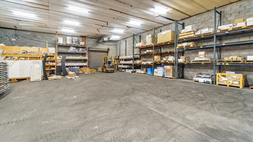 More Photos Of 1179 Old Country CR-58 Rd, Riverhead Showroom For Sale
