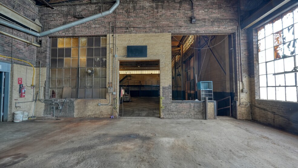 More Photos Of 120 Graham St, Zanesville Warehouse For Sale