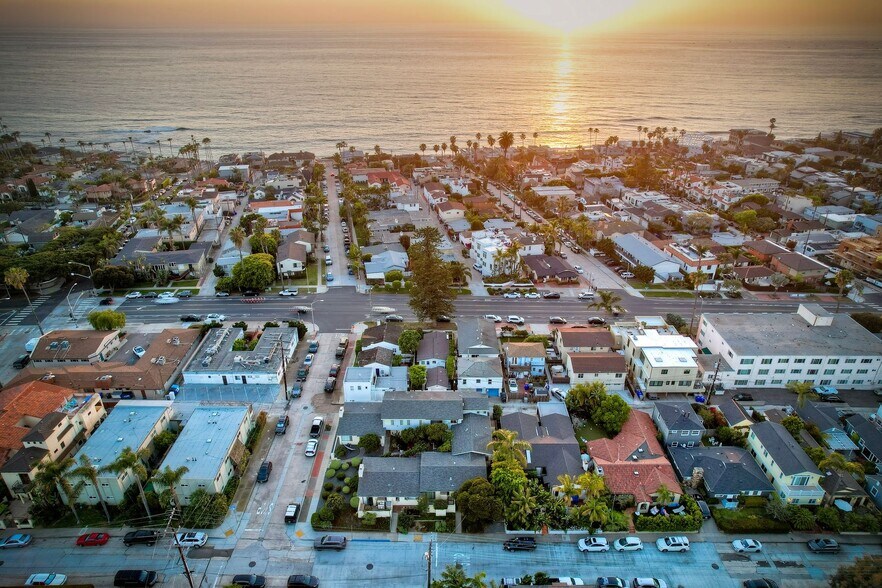 More Photos Of 428-438 Rosemont St, La Jolla Apartments For Sale