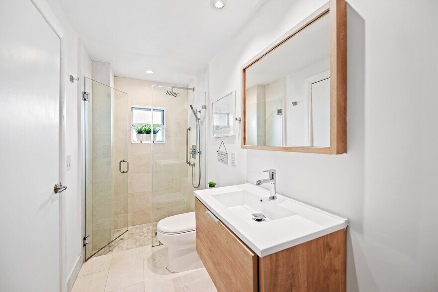 More Photos Of 36 Phoenetia Ave, Coral Gables Apartments For Sale