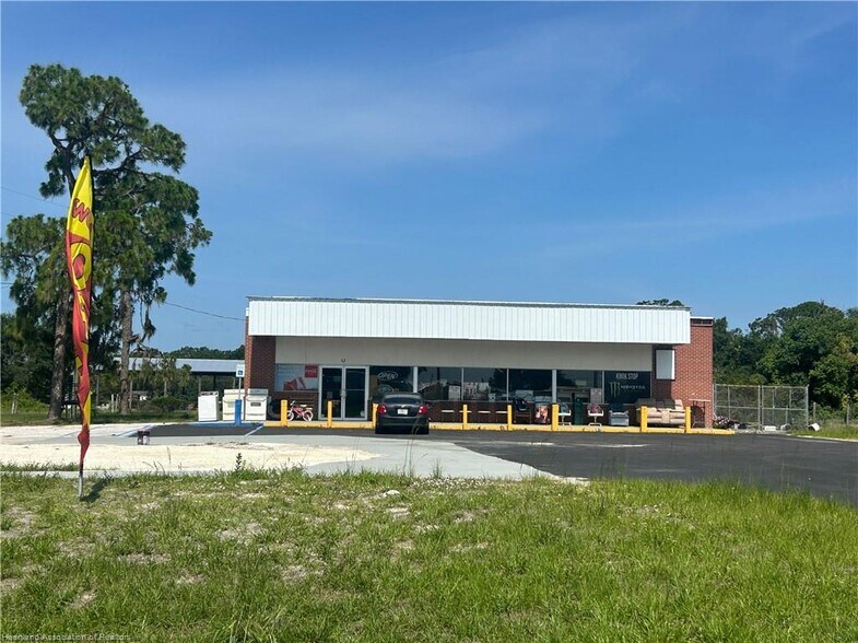 More Photos Of 2532 State Road 17 S, Avon Park Convenience Store For Sale