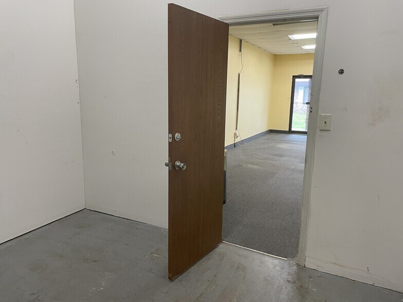 More Photos Of 5656 Isabelle Ave, Port Orange Unknown For Lease