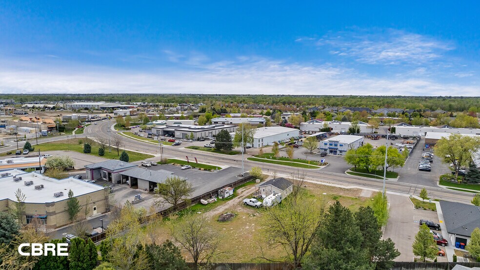 Primary Photo Of 1442 E State St, Eagle Land For Lease