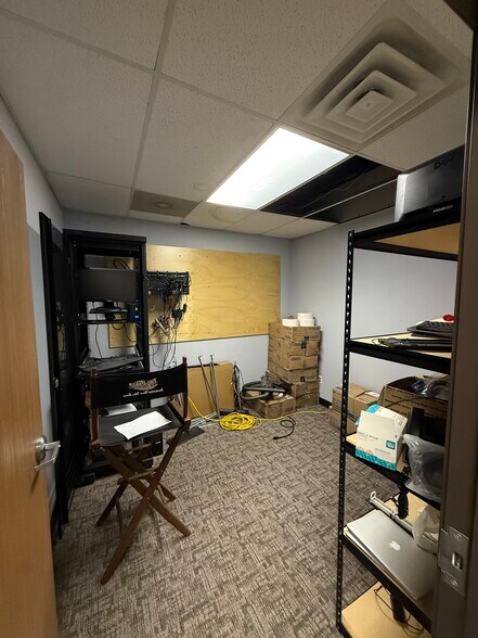 More Photos Of 1202 Industrial Dr, Warsaw Industrial For Sale